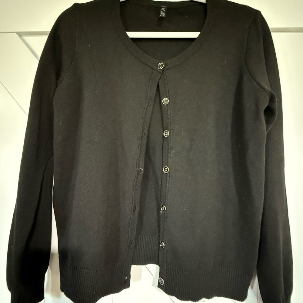 Classic Black Women's Sweater NWOT